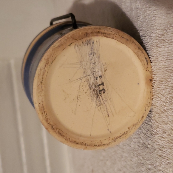 Vintage Blue Crock - Picture 4 of 6